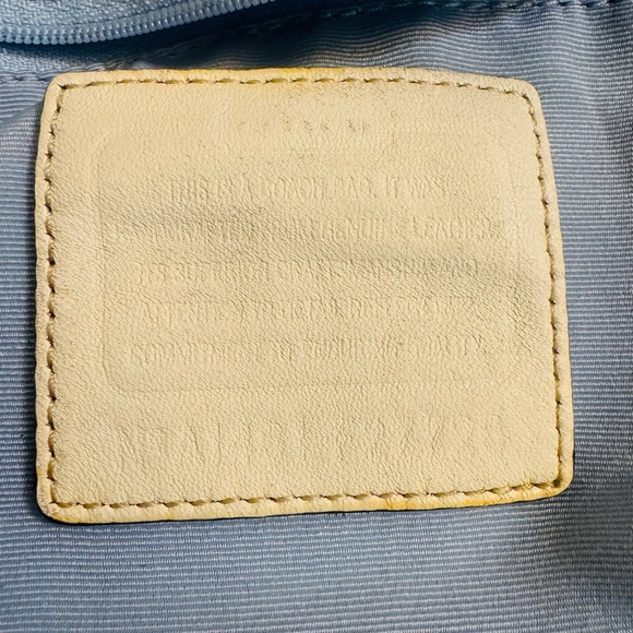 Coach Cream Shoulder Bag - Picture 13 of 16